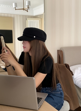 2025新款英国羊毛报童帽女性秋冬黑色覆古平顶马术帽画家帽贝雷帽