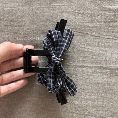 藏蓝格子蝴蝶结抓夹 内含铝丝可扭动 盘发夹子后脑勺鲨鱼夹女