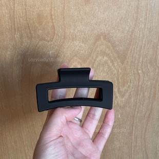 中号 秋冬磨砂黑色百搭简约鲨鱼夹 轻便实用基础抓夹盘发夹子