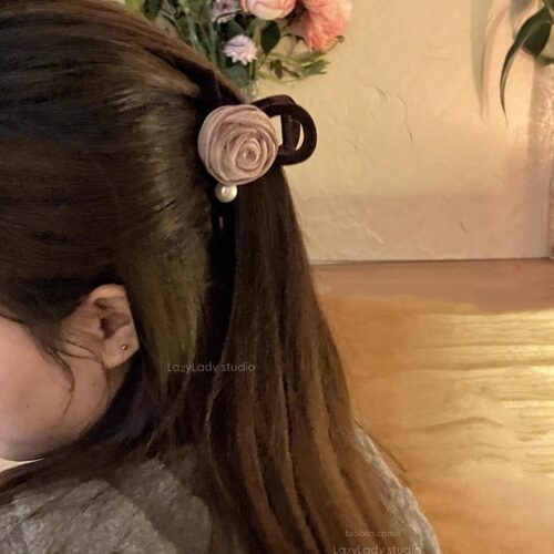 优雅丝绒玫瑰珍珠发夹