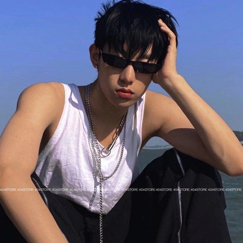 404的店走秀款ins网红同款酷复古墨镜90s个性扁方形太阳眼镜装饰