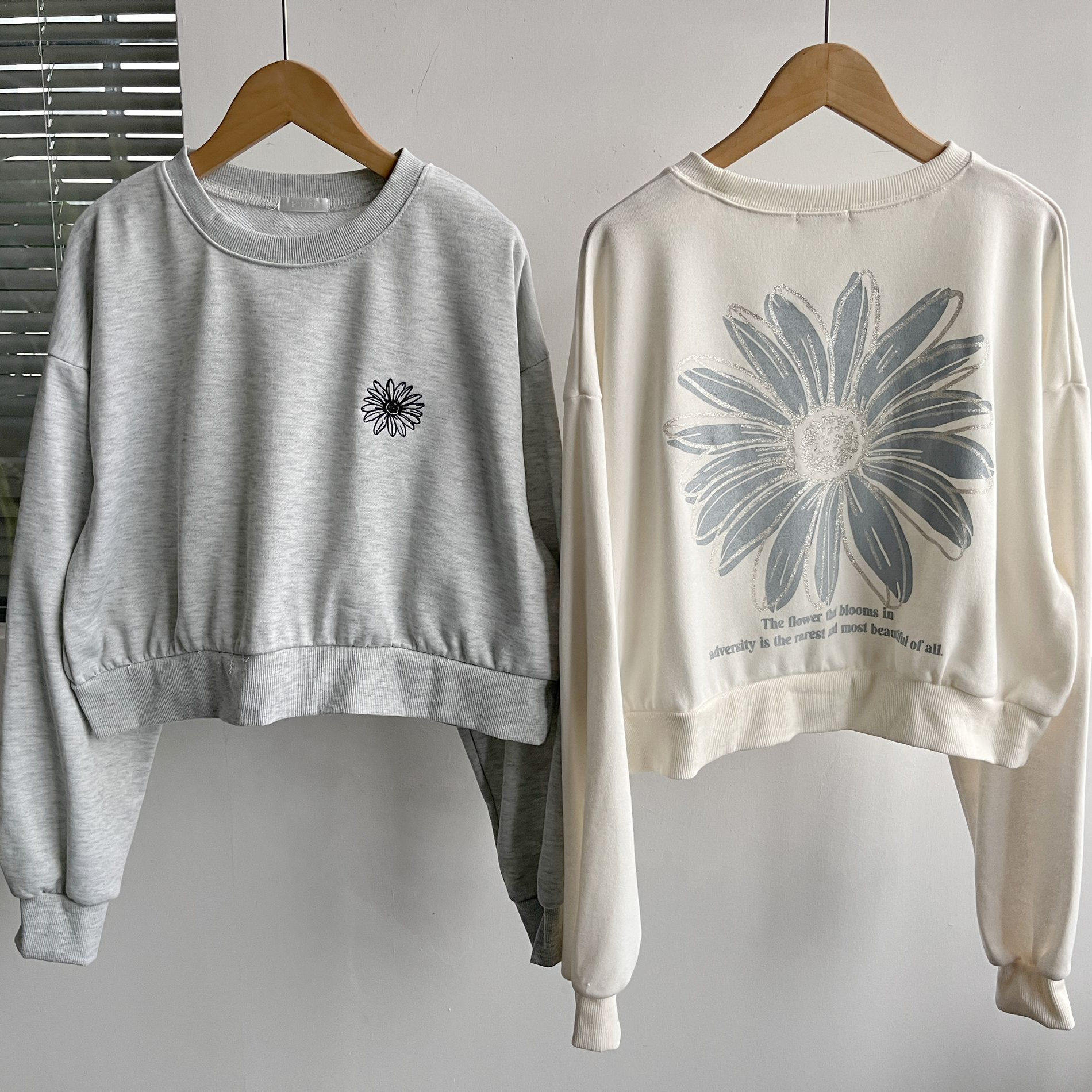 A1-201圆领套头长袖卫衣简约休闲时尚大方慵懒风花朵印花J25-3