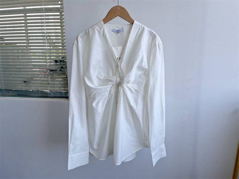 微瑕设计感蝴蝶结简约纯色衬衫长袖春夏季V领时尚百搭通勤上衣Y5