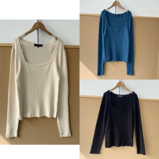 H26 楼10 针织打底衫 显瘦内搭外穿长袖 60春秋纯欲风方领坑条修身