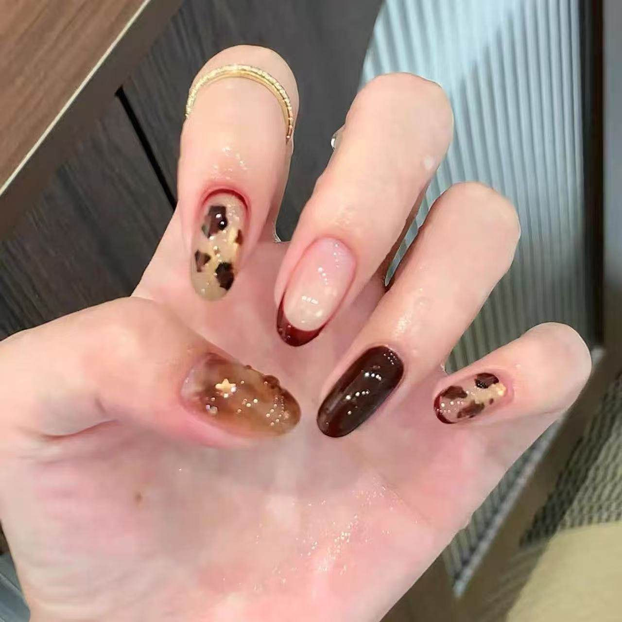 琥珀豹纹法式穿戴棕色高级短款猫眼拉德ins显白秋冬美甲