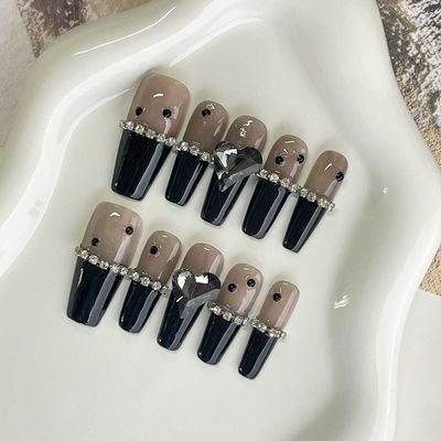 高级波点黑金法式纸醉金迷显白气质穿戴美甲甲片