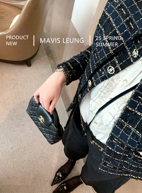 MAVIS LEUNG 吸睛密码 贵气千金感荷叶立领系带衬衫+混金粗呢外套