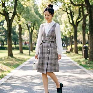 专柜芮 淑女OL网红简约气质修身显瘦拼接格子百搭背带裙当季春女