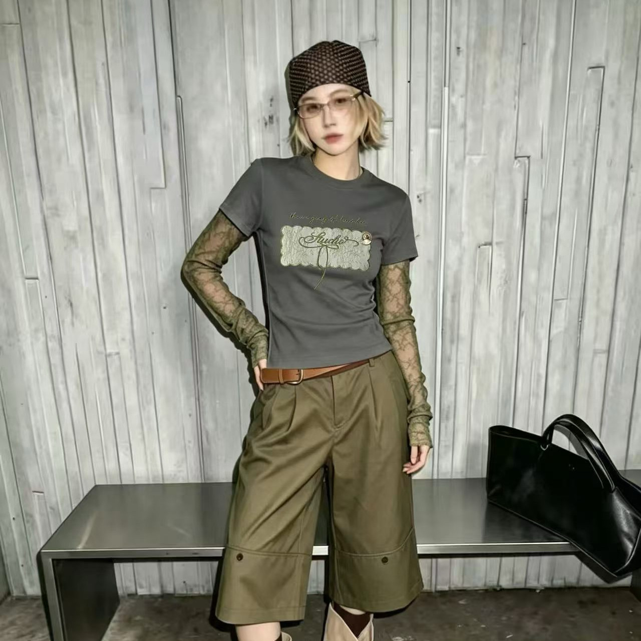 2026早秋新品蕾丝拼接袖时尚青春洋气个性防晒T恤衫打底女高级感