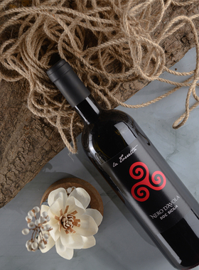 进口红酒葡萄酒LA TORRETTA NERO D'AVOLA DOC干葡萄酒干红酒