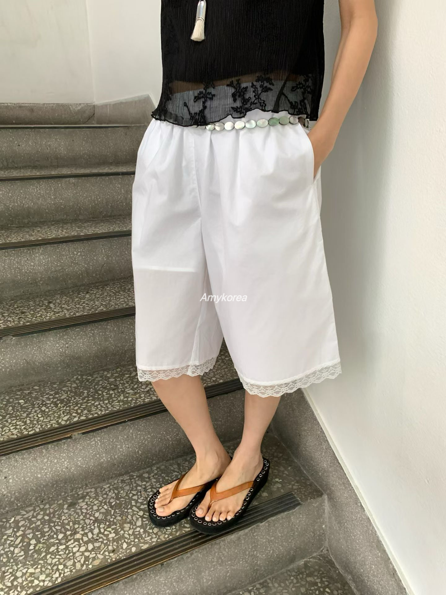 现normal Amy韩代 26春夏 东大门 蕾丝花边休闲中裤 阔腿纯色百搭