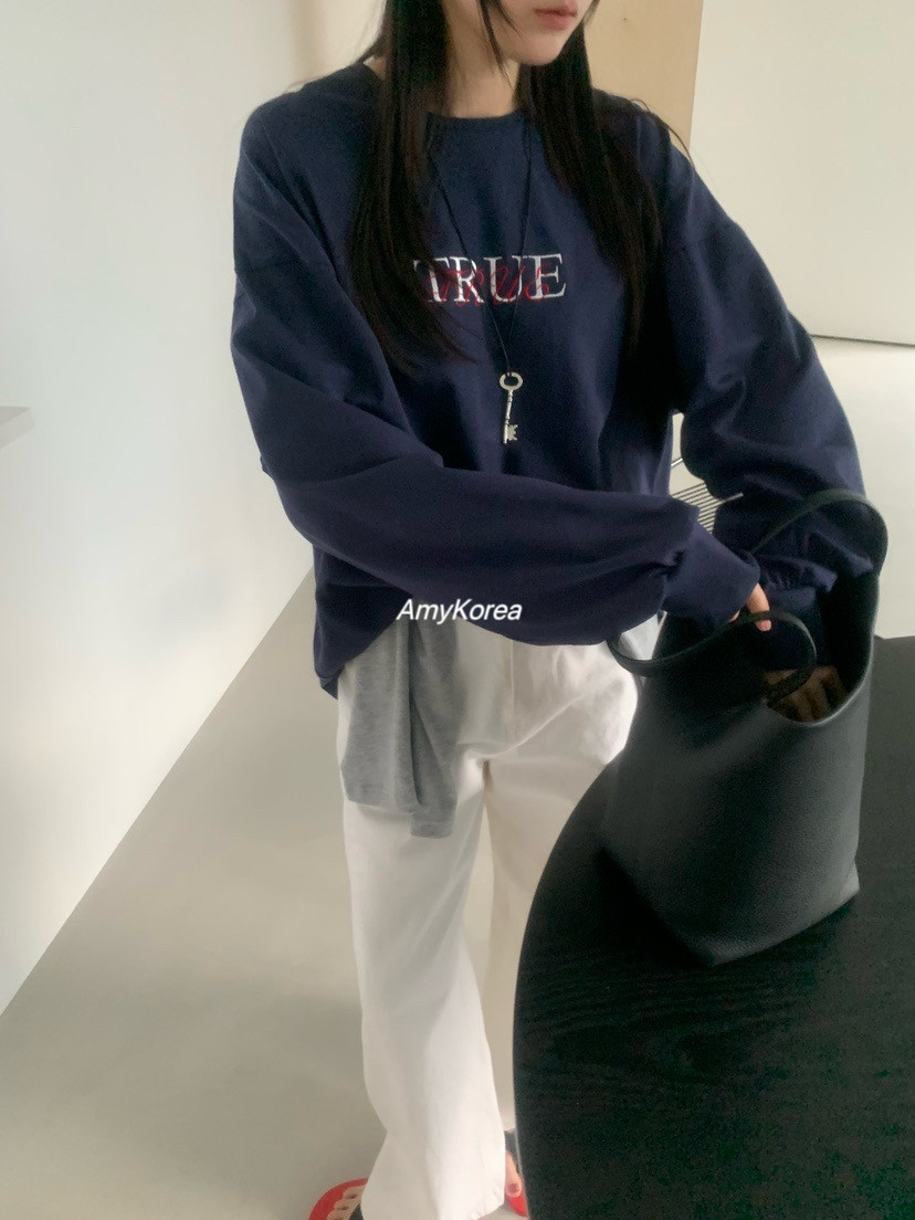 true Amy韩代 26早春 东大门 英文图案 圆领长袖t恤 宽松休闲百搭