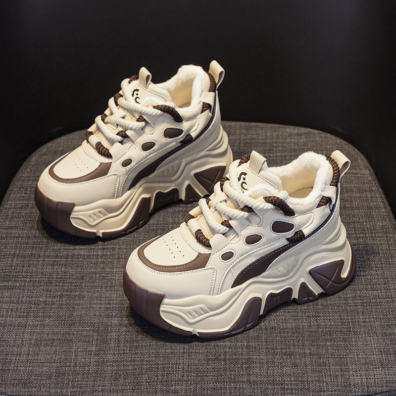 2025新款内增高老爹鞋女