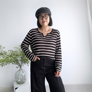 宽松显瘦上衣胖mm长袖 女秋季 罩衫 打底衫 女装 大码 黑白条纹针织衫