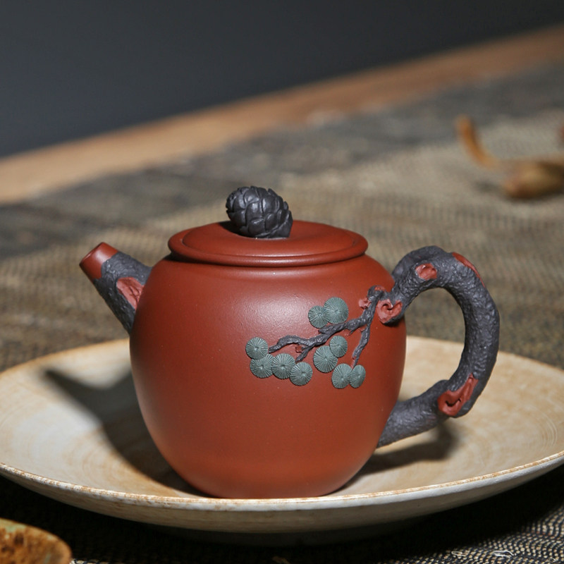 红皮龙名家设计陶刻装饰紫砂壶