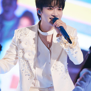 周深明星同款手工钉珠短款男士西装春秋季舞台演出服秀款套装外套