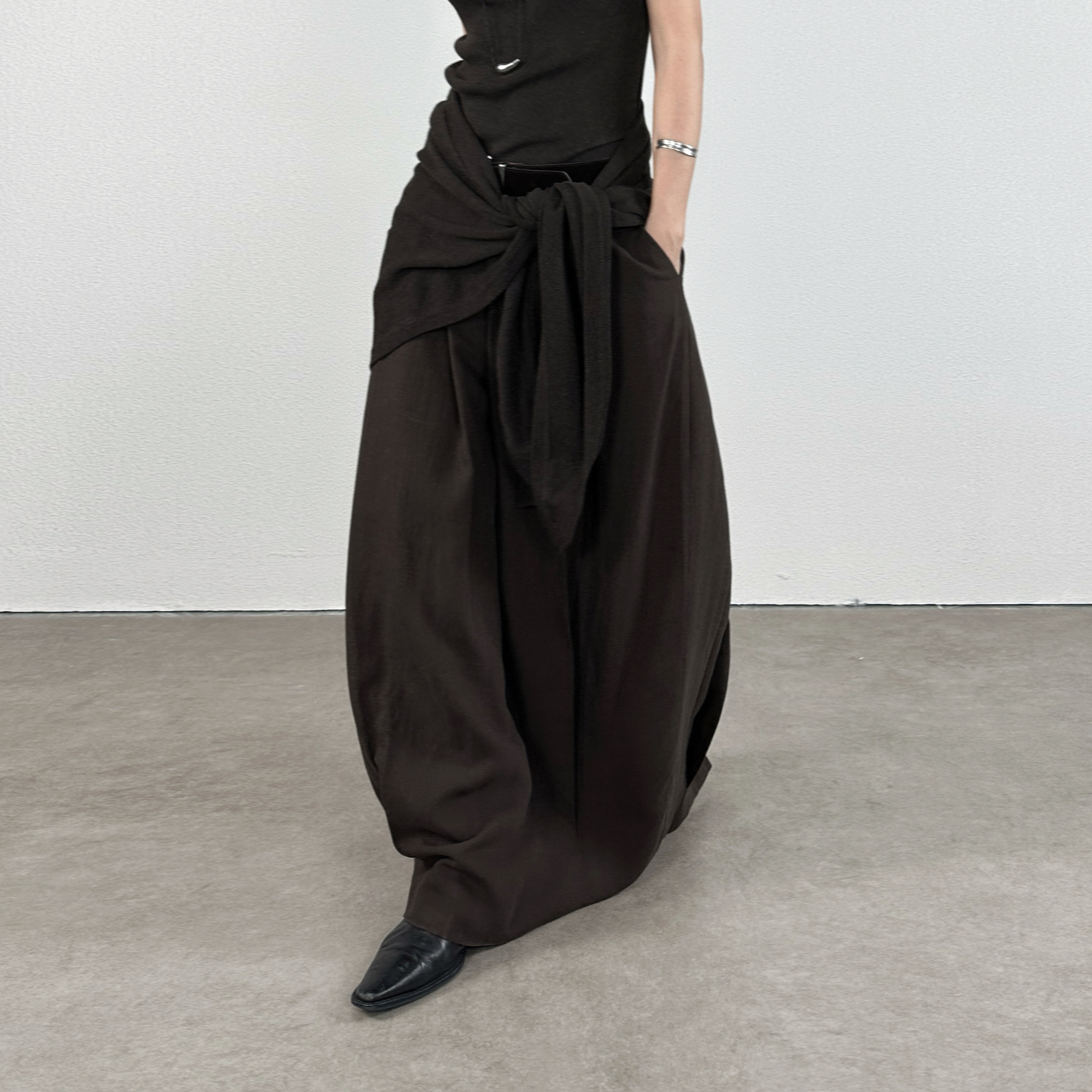 尢系UXI 2025早秋复古褶皱设计感小众百搭宽松显瘦花苞裙