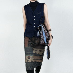 尢系UXI 2025早秋复古丹宁风极简设计单排扣宽松显瘦牛仔马甲背心