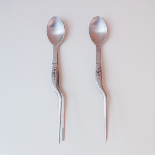 2022新款 二合一弯柄镊子勺两用夹子 不锈钢摆盘创意厨师摆盘工具