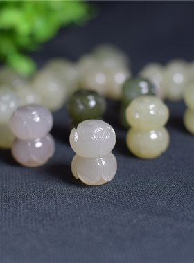 和田玉晴水色双头莲花荷花包坠