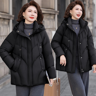 妈妈冬装外套2025新款羽绒服小个子时尚中老年女冬装洋气保暖上衣