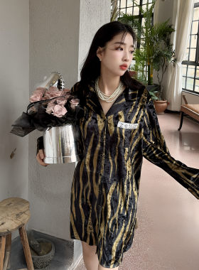 天使觅睡衣 中长款撞色条纹性感女人钻石绒金丝绒衬衫式睡衣睡裙