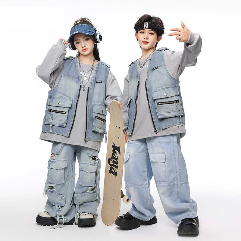 街舞儿童潮服嘻哈帅气牛仔裤套装酷帅马甲宽松工装裤表演服爵士舞