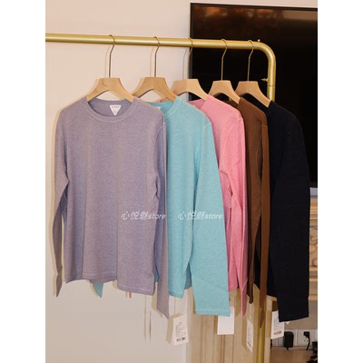 BBE礼贝 16针单边真丝混纺彩点纱软糯亲肤圆领长袖上衣1111