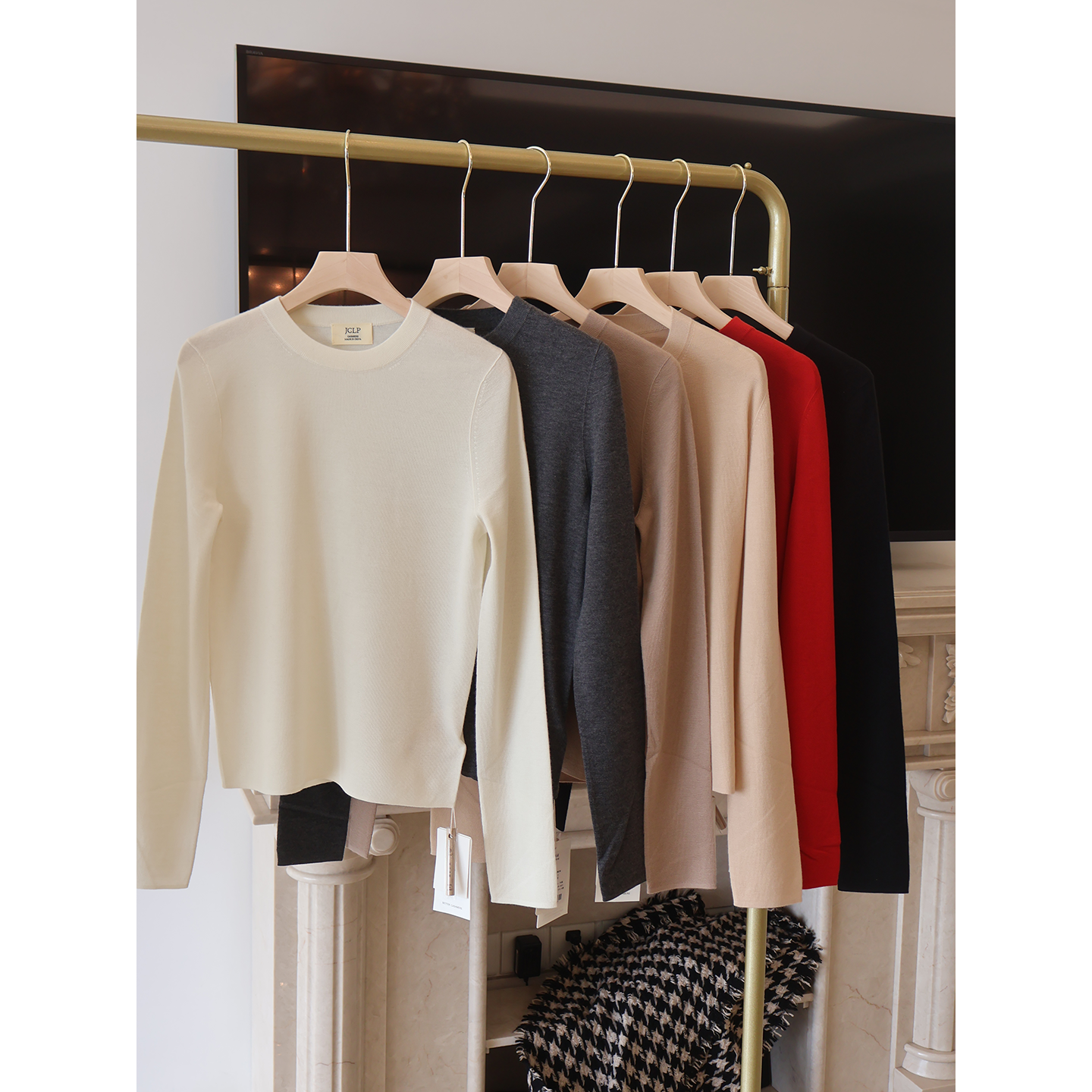 J家 舒适亲肤山羊绒18针四平针圆领百搭基础套头上衣33605