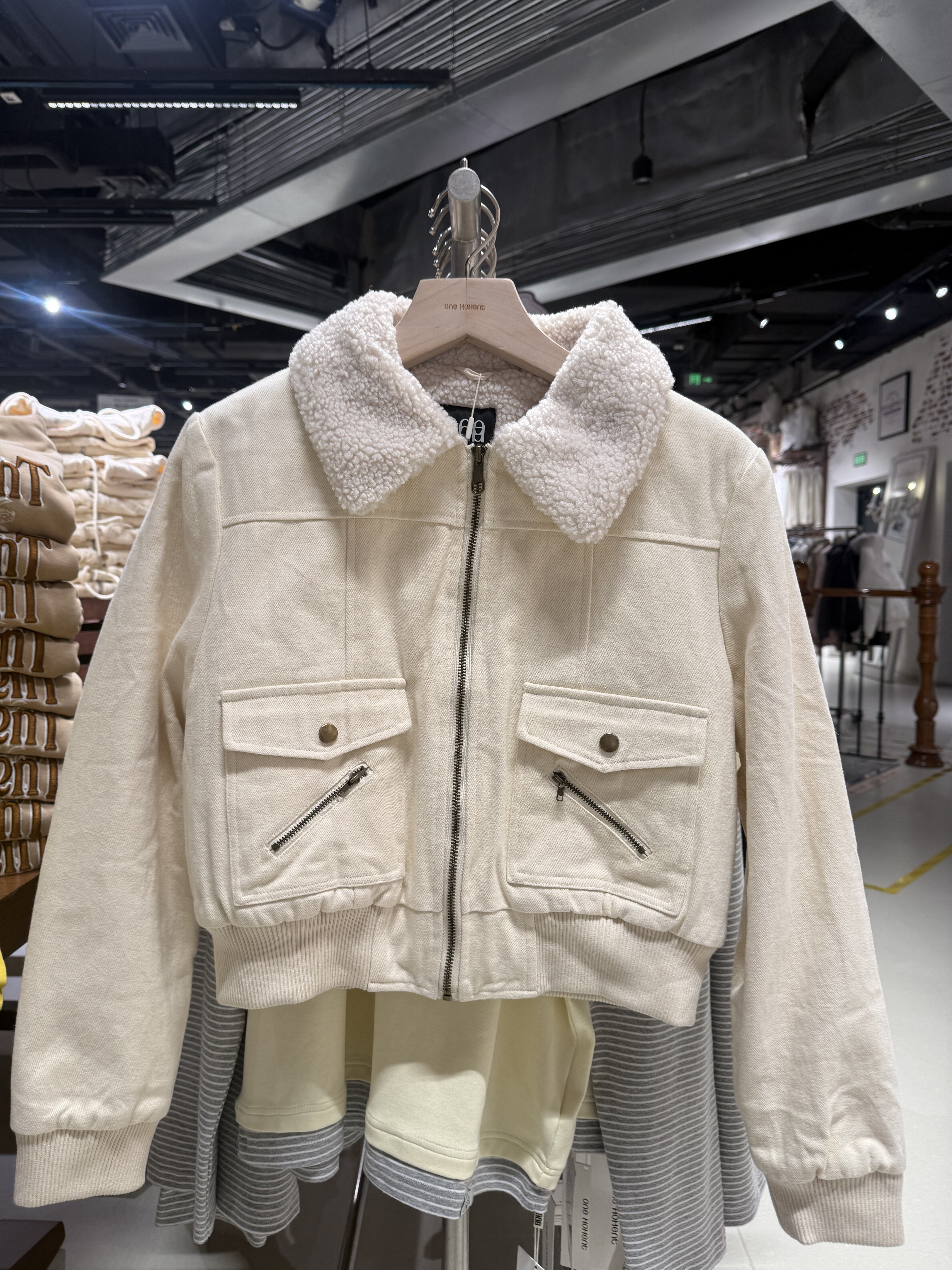 OM one moment国内正品代购加厚外套不支持退换