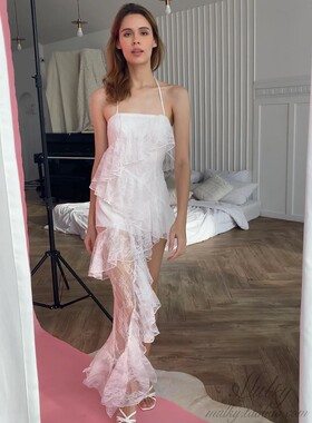 【泰国代购】设计师设计 Farmul 花卉蕾丝甜美荷叶边挂脖连衣裙