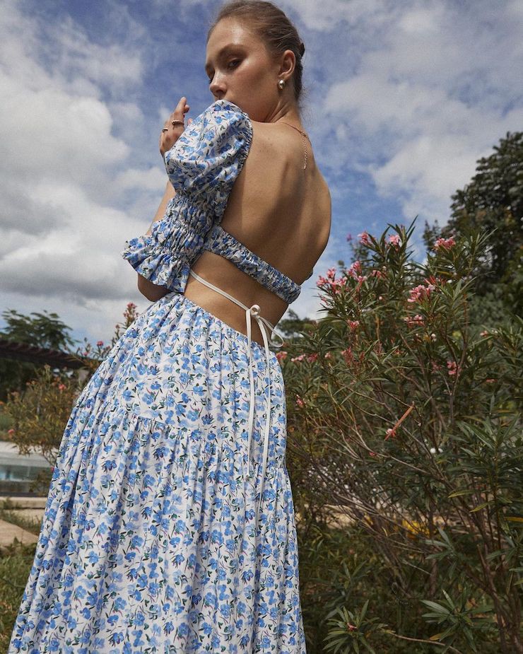 花朵露背泡泡袖开叉连衣裙长裙