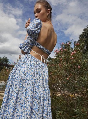 【泰国代购】设计师设计 Pleased 花朵露背泡泡袖开叉连衣裙长裙