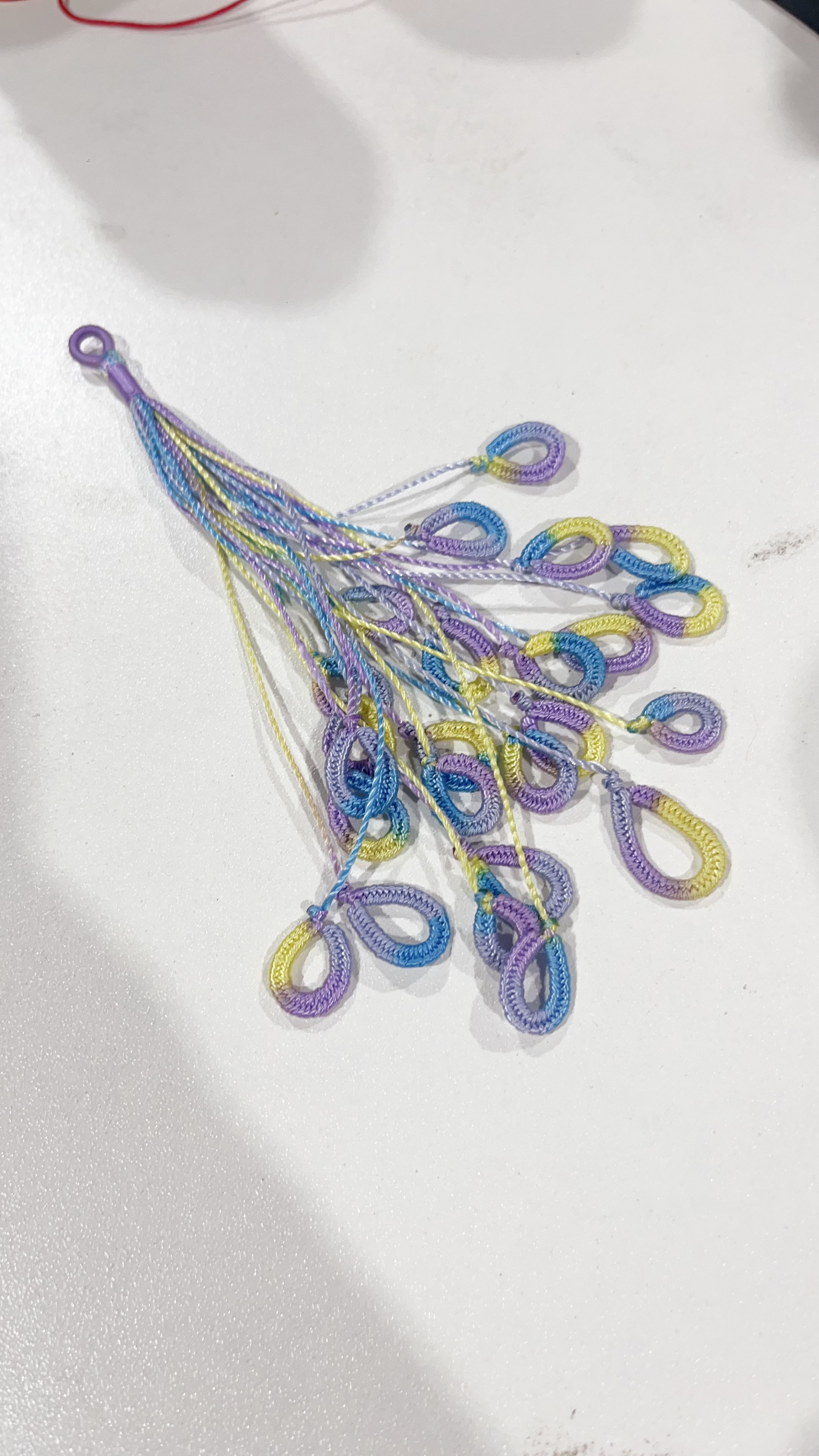 手工编织凤尾流苏手机挂件成品女生饰品串珠股线挂件