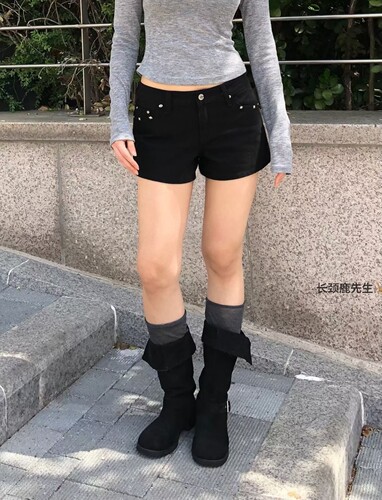 2026年春夏新款韩国东大门 jjim束腰式铆钉牛仔短裤