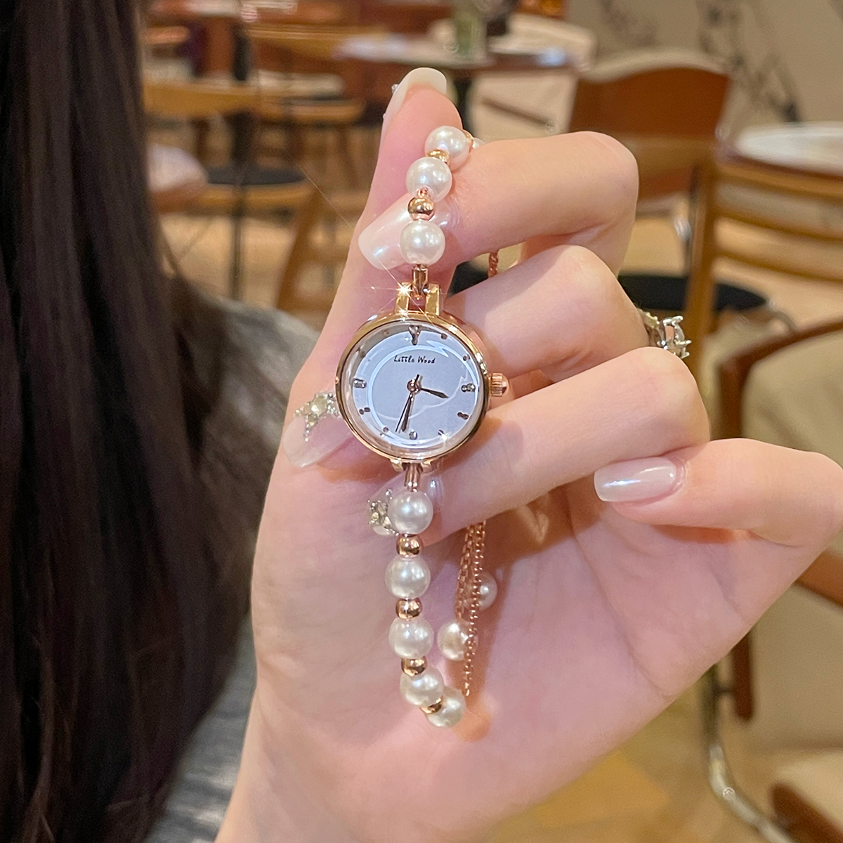 手链手表女2025新款女款ins风学生小众高颜值轻奢高级感正品女表