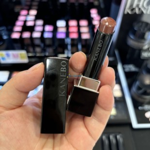 现货日本Kanebo嘉娜宝24秋季黑管口红滋润光泽V02 07 08 09 12 13