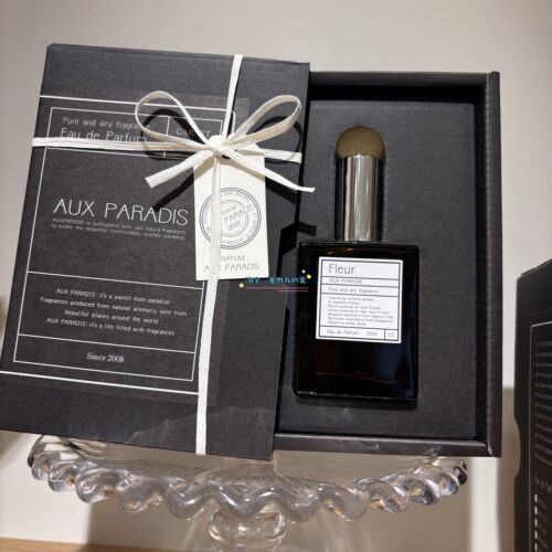 现货日本aux paradis驴牌清新好闻fleur鸢尾花礼盒装包装香水30ml - 封面