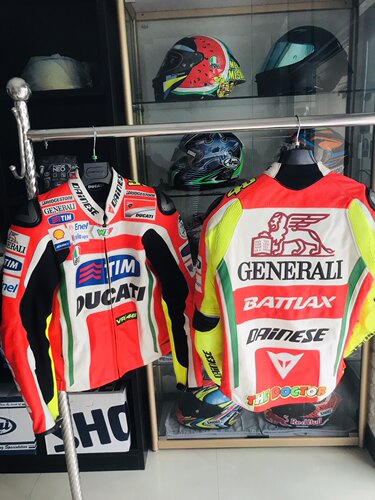 二手正品丹尼斯VR46罗西杜卡迪联名番茄炒蛋皮衣赛车服44码