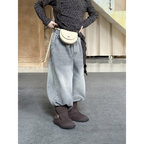 2025秋季新款女童韩版宽松牛仔裤