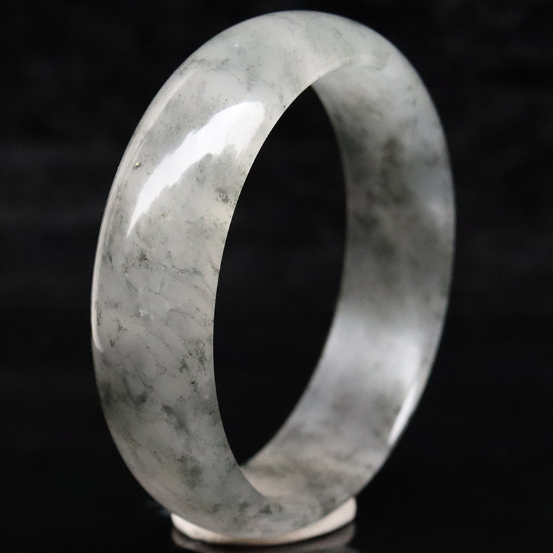 天然玉石桂林鸡血玉石手镯贵妃料上朗料59*18*6mm49g