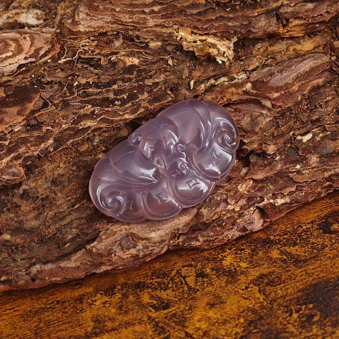 天然紫玉髓紫玛瑙吊坠精致雕刻冰种鼠钱玉蝉挂件男女款