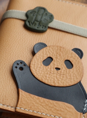 懂皮原创手工可爱熊猫礼物Mbox真皮手账TN旅行礼物活页本护照包