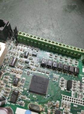 拆机芯片整板出 M320 M30873FHAGP 有一百多片 单价40元 台安N310