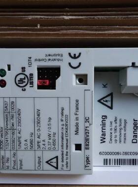 E82EV751-4C200 E82EV551K2C200 E84AVSE4024SX0 伦茨变频器维修