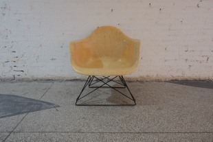 著名设计Eames Chais休闲椅 Lar ZenithPlastics工艺 美国60年代