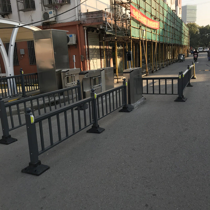 三盛塑业江苏锌钢结实护栏隔离