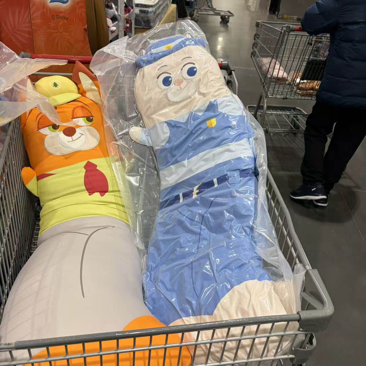 开市客Costco疯狂动物城迪士尼系列凉感抱枕卡通造型超大抱枕