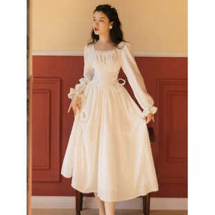 法式复古白色连衣裙领证小礼服长袖小白裙轻婚纱宫廷风伴娘服秋季