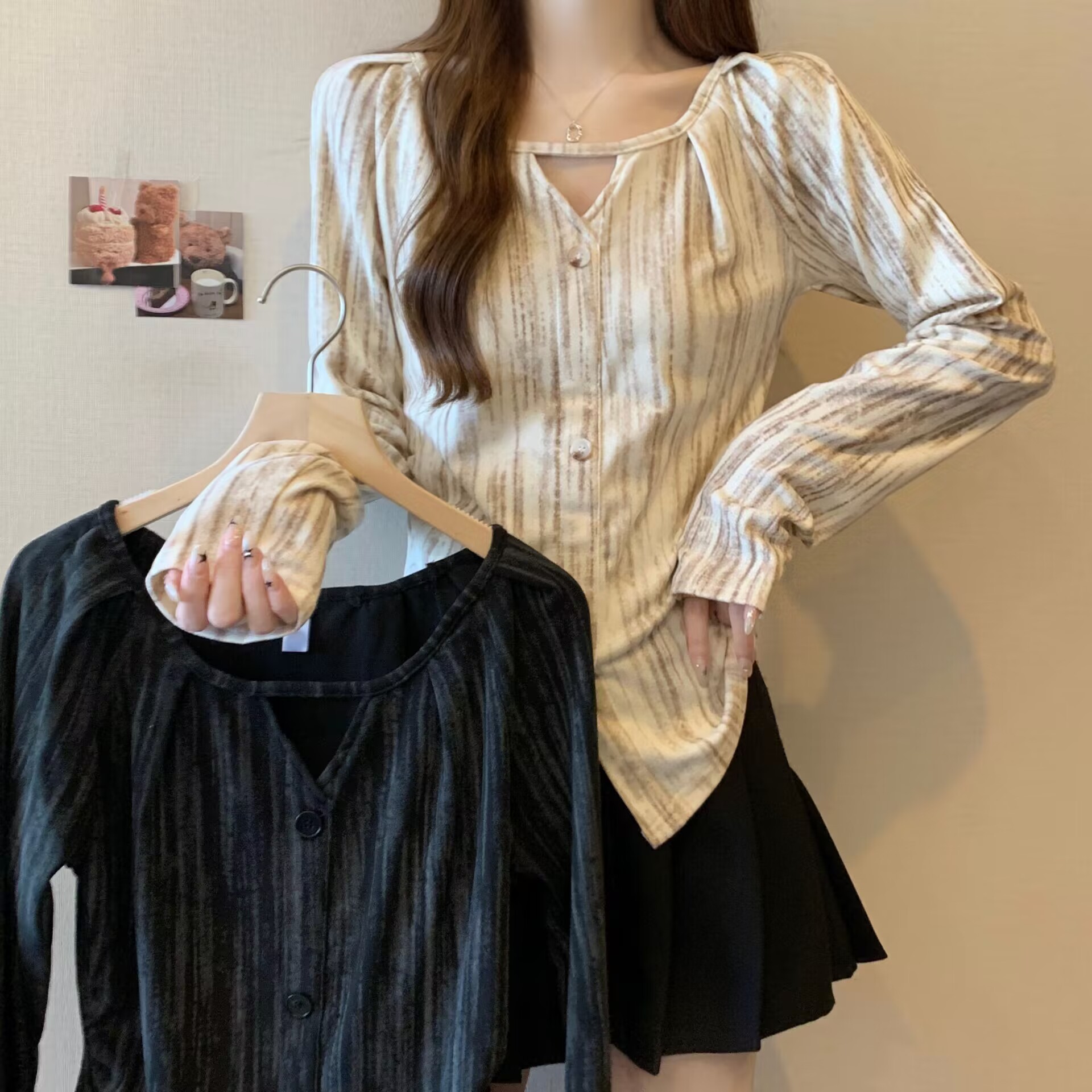 高级感V领褶皱正肩长袖T恤女秋季大码胖mm气质法式遮肚子显瘦上衣
